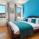 Hvar