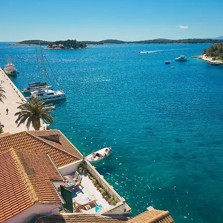 Sun Spalato Fara * Hvar Town